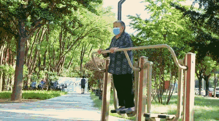 米乐m6官网登录入口顺义这个街心公园增设健身器材居民乐享健康生活！